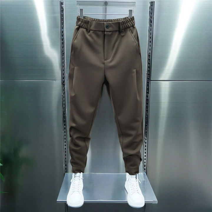 Maximilian – Modern Men’s Trousers with Sporty Elegance