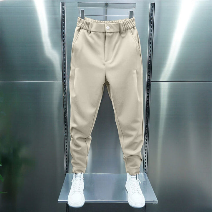 Maximilian – Modern Men’s Trousers with Sporty Elegance