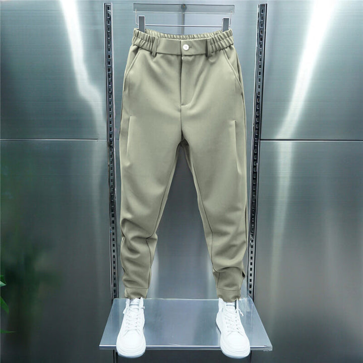 Maximilian – Modern Men’s Trousers with Sporty Elegance