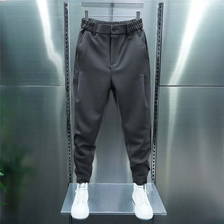 Maximilian – Modern Men’s Trousers with Sporty Elegance