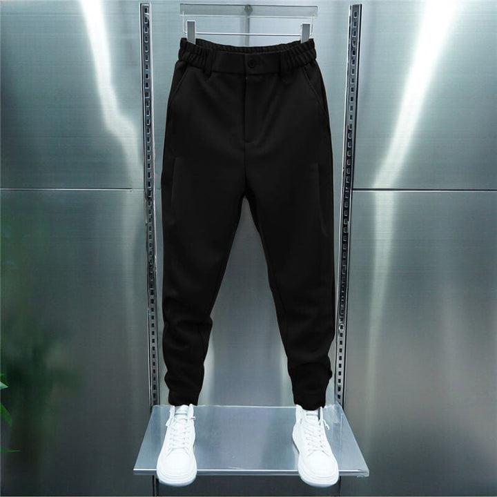 Maximilian – Modern Men’s Trousers with Sporty Elegance