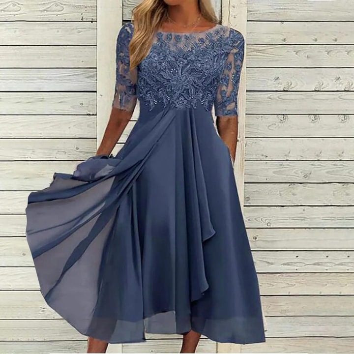 Angelique – Elegant Dress with Delicate Lace